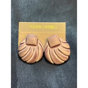 Vintage old stock 1980s Mauve Shell Statement Earrings
